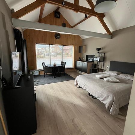 Kimz Bed & Breakfast Эхт Экстерьер фото