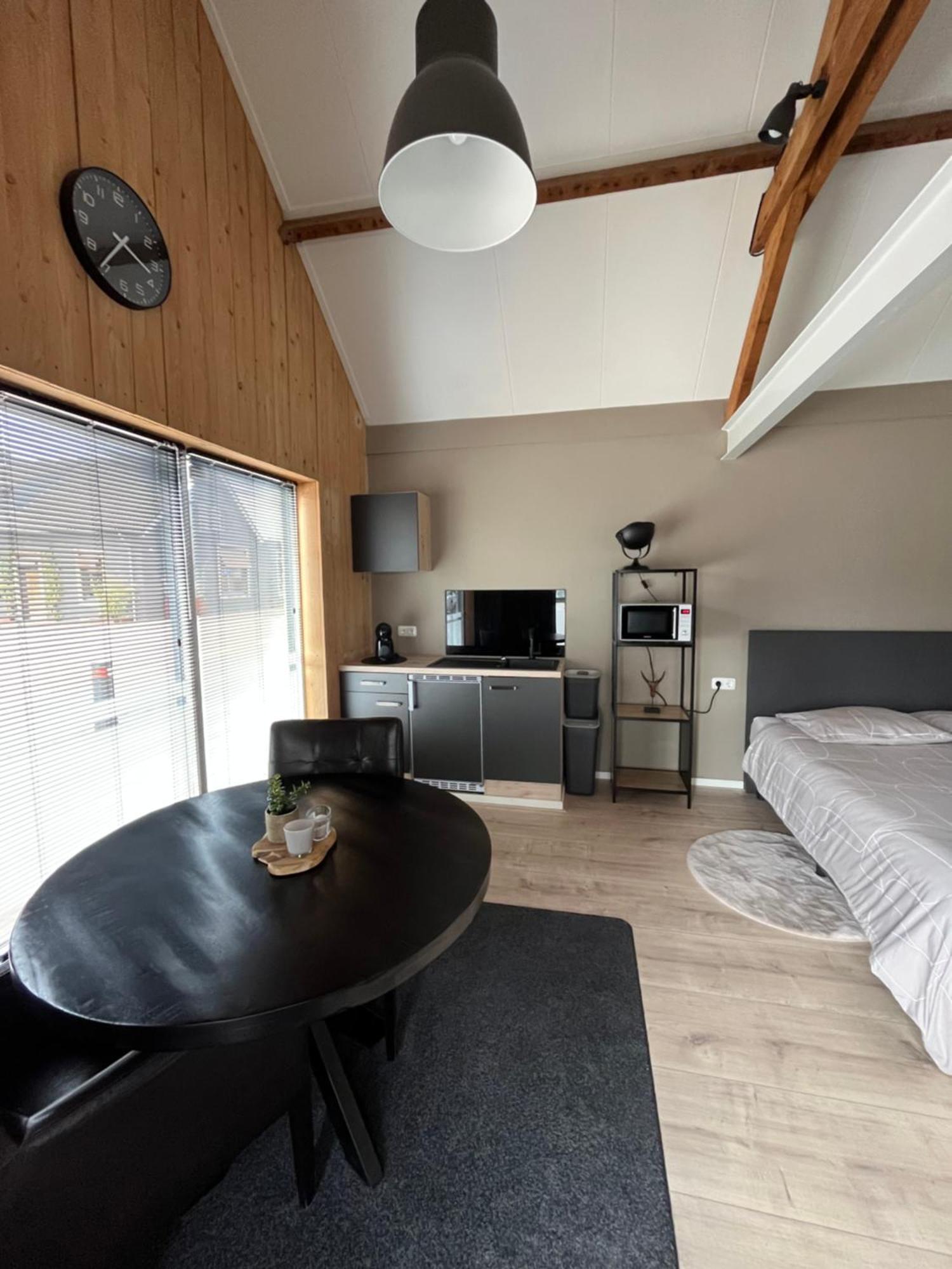 Kimz Bed & Breakfast Эхт Экстерьер фото